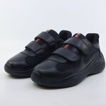 Paar kinder sneakers, maat 29, Prada