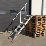 (NS materiaal) 2x Calamiteiten-/steigertrap, Altrex