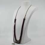 Granaatkralen collier, paar oorstekers en 1x hanger