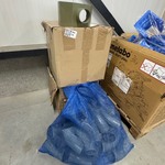 2x Doos en zak regenpijponderdelen