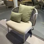 Fauteuil met footstool, Vincent Sheppard, Kodo Lounge Chair, Dune whit