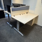 2x Bureau