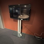 Televisie op voet Sharp, LC-42DH77e