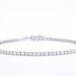 Witgouden armband met natuurlijke diamanten 2.30 carat