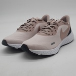 4x Paar schoenen, Nike, O.a. WMNS NIKE REVOLUTION 5