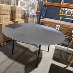 Eettafel Vergadertafel rond HPL Fenix, Studio Henk, Zwart