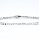 Witgouden armband vol met briljant geslepen diamanten 6.00 carat