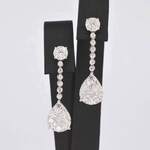 Druppelvormige oorhangers met briljant en princess geslepen diamanten