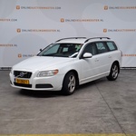 Personenauto, Volvo, V70, 2.4 D5 Momentum, 2012