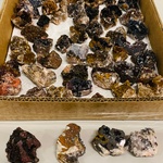 Ca. 53x Bariet / Calciet met kristallen