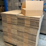 Ca. 275x Verzenddozen 47x44x13cm, bruin