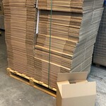 Ca. 270x Verzenddozen 40x30x32cm, bruin