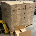 Ca. 240x Verzenddozen 39x39x14cm dubbelgolf, bruin