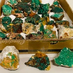 Ca. 38x Malachiet brokjes