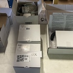 8x Diversen w.o. wandkraan, glashouder, W.o. Damixa, Emco
