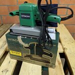 Vlakschuurmachine Hitachi, SV12V