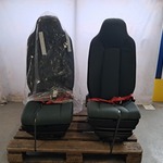 2x Vrachtwagenstoel, Volvo