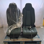 2x Vrachtwagenstoel, Volvo