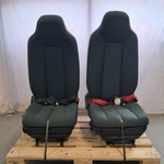 2x Vrachtwagenstoel, Volvo