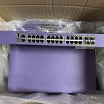 Ca. 13x Gigabit PoE+ edge switch met 10G-uplinks, Extreme Networks Sum