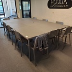 11x Kantinetafel met 13x stoel