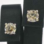 Gouden solitair oorbellen met 2.00 carat natuurlijke diamant
