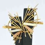 Gouden design oorbellen van Anneke Schat