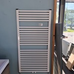 Designradiator HR badmeubelen, Base, glans wit