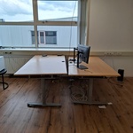 2x Bureau