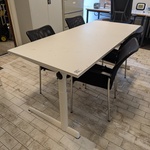 3x Bureautafel met 2x bureaustoel en 4x stoel