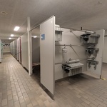 Ca. 15 meter Dubbelzijdige kleedruimte-module — 23x kleedkamer