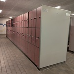 Ca. 8,65 meter Dubbelzijdige lockerkast module — 162x locker Safe-O-Ma