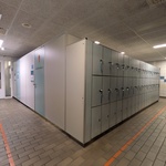 2x Grote kleedruimte met lockermodule