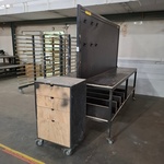 Verrijdbare werkbank met ladekast