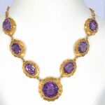 Gouden collier met natuurlijke amethisten