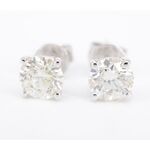 Witgouden oorbellen met twee solitaire diamanten van 2.00 carat totaal