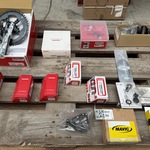 17x Racefiets onderdelen w.o. trapstel, shifter set W.o. SRAM, Mavic