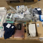 Mix pallet w.o. raamwisser, cover macbook 13″, handdoek W.o. Bestway,