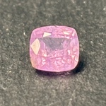 Saffier – 0.88 carat natuurlijke roze saffier