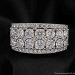 Witgouden pavering met diamanten