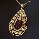 Gouden hanger robijn, excl. ketting
