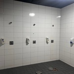 5x Douchekoppen + legionella spoel install. + kachel