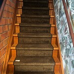 Trap inclusief leuningen, houtlak kleur