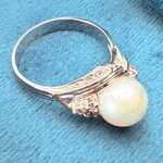 Zilveren ring met parel