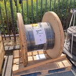 Kabel op houten haspel