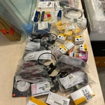 Partij elektronica en verlichting, W.o. Basetech, Philips