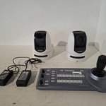 IP-besturingspaneel, SONY, RM-IP10, met 2x PTZ camera, SONY SRG-300SHE
