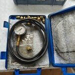 Oliedruk meter, Midlock