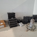 Partij Diverse professionele AV apparatuur, Extron, Logitech, Behringe