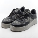 Paar sneakers, maat 11, Gucci, 669582